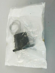 LEVITON 301-16P22-E Female Protective Cap, Series 16 - NEW - Picture 1 of 3