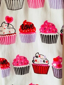 2 LOVE AND KISSES CUPCAKES KITCHEN TOWELS XOXO RED PINK PURPLE HEART SPRINKLES - Picture 1 of 8