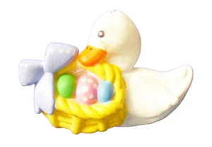Easter Unlimited PIN Easter Vintage DUCK with EGG BASKET 1980s Holiday Brooch - Picture 1 of 3