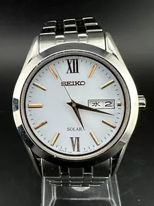 Seiko Solar Men's White Dial Day Date Eng/Kanji 38mm Quartz Watch V158-0BA0 - Picture 1 of 12