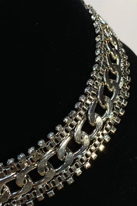 Beautiful Steve Madden Bright Silver Tone Choker Necklace with Clear Rhinestones - Picture 1 of 14