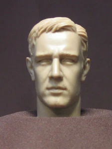 DM-10 Russell Crowe young RESIN UNPAINTED HEAD SCULPT Action Figures 1/6 Scale - Imagen 1 de 2
