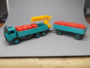 2 LKW Mercedes 1.87 Zug und Tieflader von KIBRI - Bild 1 von 9