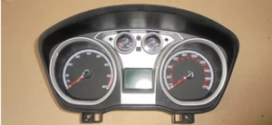 FORD FOCUS ST 2.5 BENZINER TACHO SPEEDOMETER COMPTEUR 8V4T-10849-BH - Picture 1 of 1