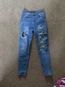 Ripped Blue Jeans Brand: Wax Jean Los Angeles Size:5