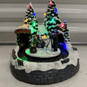 Santa Christmas Village Scene Moving Train In Tunnel - Animated & Lights -Works! - Picture 1 of 15