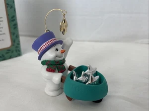 ORNAMENTO NATALIZIO CLASSICI NATALIZI ECKERD -- Cattura il nuovo millennio, 1999 - Foto 1 di 13