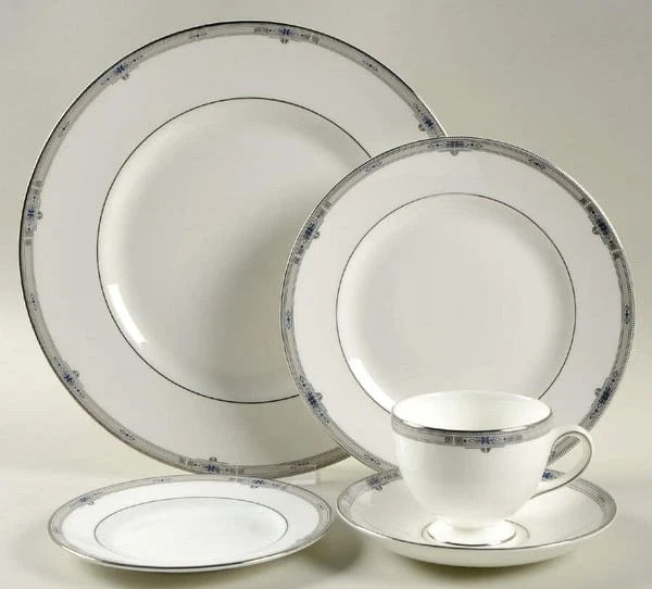 Wedgwood Amhert - Cinco ajustes de lugar (cada uno con 5 piezas) Foto 1 de 1