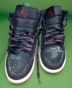 Jordan 1️⃣RETRO „Fearless Come Fly With Me“ ⚫️🔴 (schwarz/rot) Größe 8 - Bild 1 von 10