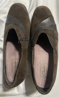 Женские сабо на низком каблуке Clarks Everyday Active Air размер 8 М замшевые коричневые - Изображение 1 из 4