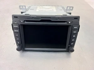 KIA SPORTAGE MK3 10-15 SAT NAV RADIO DISPLAY SCREEN HEAD UNIT 96560-3U500WK - Picture 1 of 15