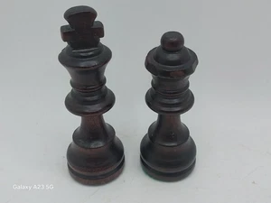 2 Wooden Felt Bottom Replacement Chess Piece King & Queen Walnut Color - Picture 1 of 2