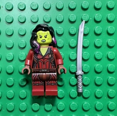 Original Lego Gamora Traje Rojo Oscuro Minifigura Superhéroes de 76021 -sh124 Foto 1 de 2