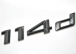Emblema distintivo bagagliaio posteriore numero lettera piatta auto 114d nero lucido per BMW - Foto 1 di 1