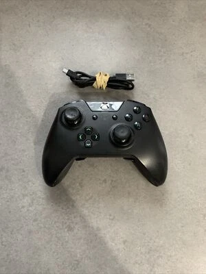 Razer Wolverine Tournament Edition Chroma Controller Pad Xbox One & PC - Image 1 of 4