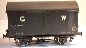 Calibre O - KIT CONSTRUIDO 10 TONELADAS DAMO. Furgoneta de carga B 42227 - G.W. NEGRO - Imagen 1 de 6