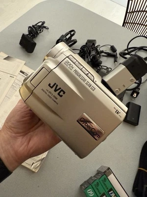 JVC GR-DVL9500 Early 2000s Highest End MiniDV Cyber Cam And All Original Acc. - Image 1 of 4