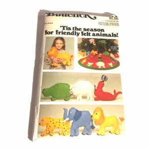 Butterick Pattern Tree Skirt Ornament Animal Pillow Uncut Christmas Vintage - Picture 1 of 10