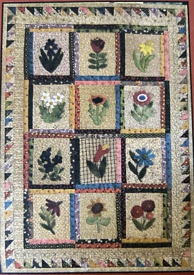 LITTLE BUDS Miniature Applique Quilt Pattern by Primitive Gatherings - Image 1 of 3