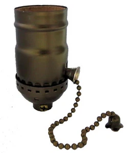 KONVOLUT 10 ANTIKE MESSINGBESCHICHTETE ZUGKETTEN LAMPENFASSUNG mit SETSCHRAUBE TR-11AB - Bild 1 von 1