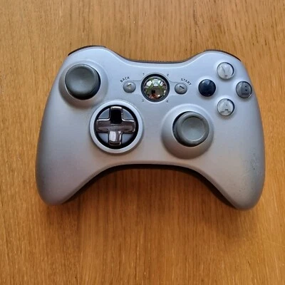 Controller Xbox 360 Joystick Originale Microsoft Xbox Joypad Wireless Argento - Immagine 1 di 4