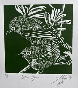 LYNN KEATING AUSTRALIAN OLIVE INK LINOCUT "SILVER EYE BIRDS" 2015 - Picture 1 of 4
