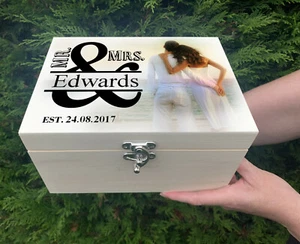 Scatola ricordo personalizzata, scatola ricordo in legno, regalo matrimonio o fidanzamento. - Foto 1 di 12