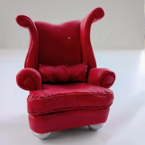 Vtg Raine Take a Seat Red Heart 1999 Dollhouse Miniature Faux Leather Chair 1:12 - Picture 1 of 9