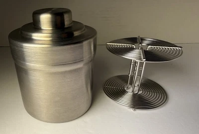 35mm Film Developing Tank W Lid 35mm P.R.O.  With Reel Stainless Steel - Image 1 of 4