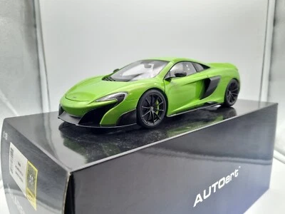 1/18 AUTOart McLaren 675 LT (Napier Green) 76049 - Image 1 of 4