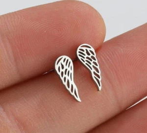 ANGEL WING - Pair of Stud Earrings - Hypoallergenic 316L Steel - GIFT BOXED - Picture 1 of 2