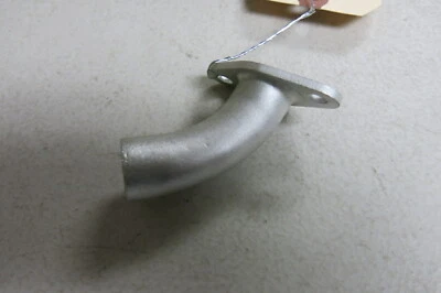 Cuello de agua Jaguar XKE E-Type Foto 1 de 3