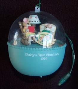 1989 'Baby's First Christmas' ~ Light & Motion ~ Mouse Bedtime Story ~ Hallmark - Picture 1 of 5