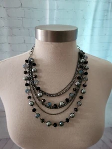 Collar Vera Wang Cadena en Capas Cuentas Tono Plateado Gris Azul - Imagen 1 de 5