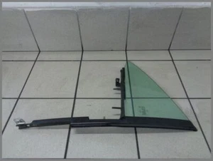 Mercedes Benz W218 CLS Seitenscheibe Dreiecksscheibe HINTEN RECHTS 2187300255  - Picture 1 of 2