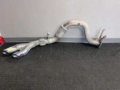 Escape de doble punta cromada 22 Ford F250 F350 para Ford 6,7 L F250 F350 17-23 Foto 1 de 4