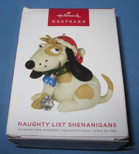 Adorno Hallmark 2022 ~ Nuevo en una caja áspera ~ Lista traviesa Shenanigans - Imagen 1 de 3