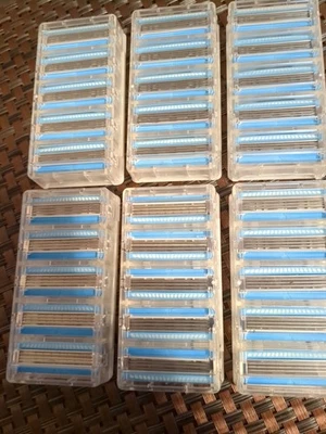 30 cartuchos de recargas de cuchillas de afeitar Schick Hydro 3 aptos para afeitadora Hydro 5 Silk Hydro3 Foto 1 de 4