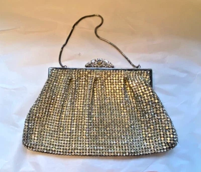 VENTA Bolso de Noche Exquisito Vintage Cristal Estrás WALBORG Hecho a Mano con Alemania Foto 1 de 4