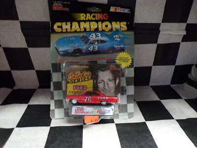 Larry Frank #76 Ford Fastback Collezione Serie 1:64 Scale NASCAR Racing Champs - Immagine 1 di 4