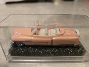 Praline 83407 Cadillac 1954 Marilyn Monroe Car Pink  1:87 HO Scale - Picture 1 of 4