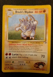 POKEMON BROCK'S RHYDON 2/132 HEAVY PLAYED OPERA D'ARTE VINTAGE - Foto 1 di 6