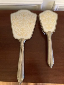 Comò Vanity Set Spazzola per Capelli e Specchio Portatile Ornato Colore Oro Set Vintage - Foto 1 di 10