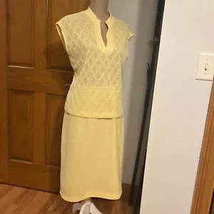 Vintage Size 16, 1960s 2 Pc Yellow Nubby Knit Skirt Top Sz L Marty Gutmadren USA - Picture 1 of 23