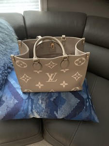 vuitton tote