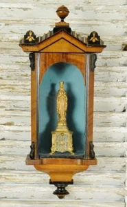 Erhabener kleiner antiker französischer religiöser verglaster Wandschrank / Vitrine 19. Jh. - Bild 1 von 24