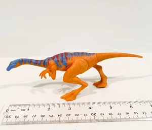 Figura de dinosaurio Gallimimus Cretácico Campamento Mundo Jurásico - Imagen 1 de 3