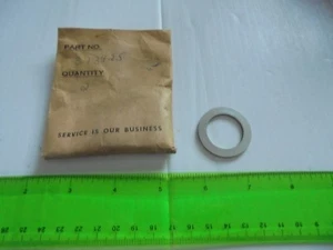 Genuine Evinrude Johnson OMC Thrust Washer #313925 New 1969-71 50-115 HP - Picture 1 of 1