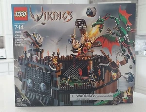 Nuevo LEGO 7019 FORTALEZA VIKINGA Contra el Dragón Fafnir 2005 RARO Castillo Pirata - Imagen 1 de 12