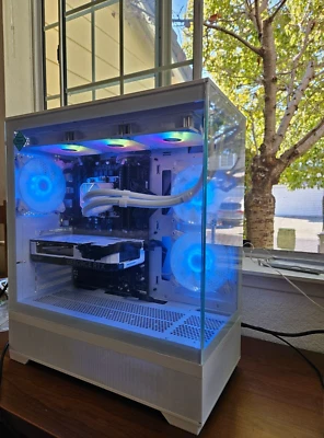 Custom gaming PC/Desktop i9-12th GEN RTX 4060 32GB RAM Window 11 PRO 2TB SSD - Image 1 of 4